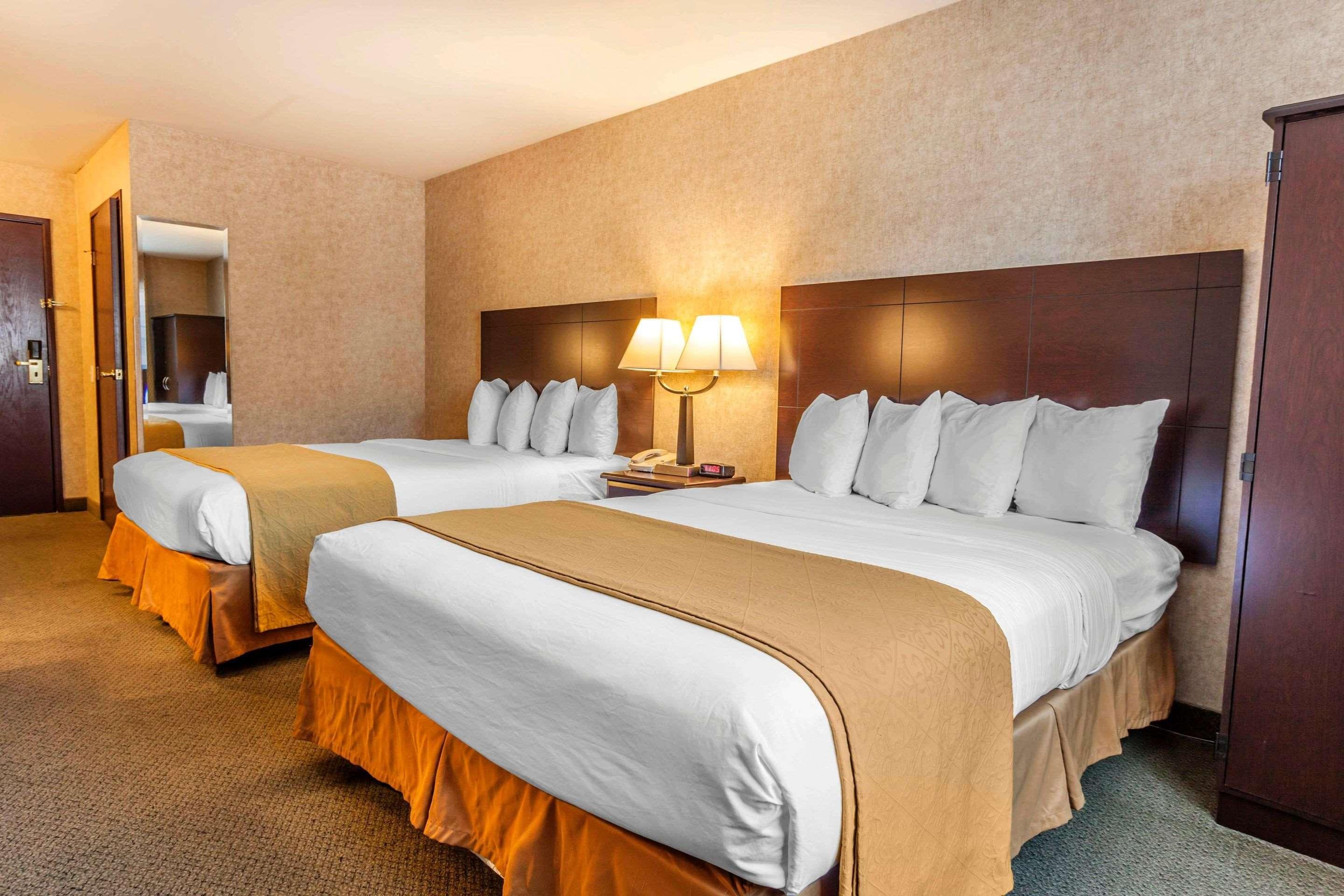 Quality Inn Арлингтон Экстерьер фото