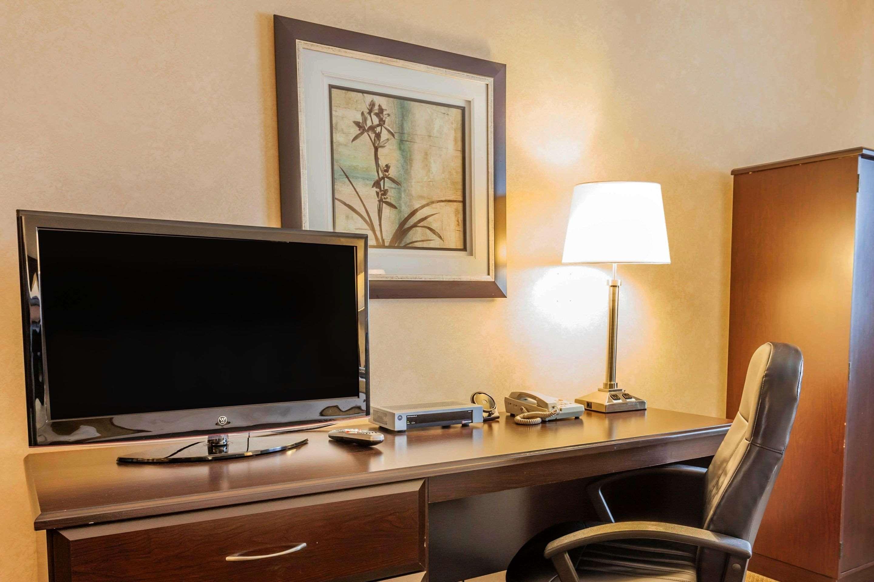 Quality Inn Арлингтон Экстерьер фото