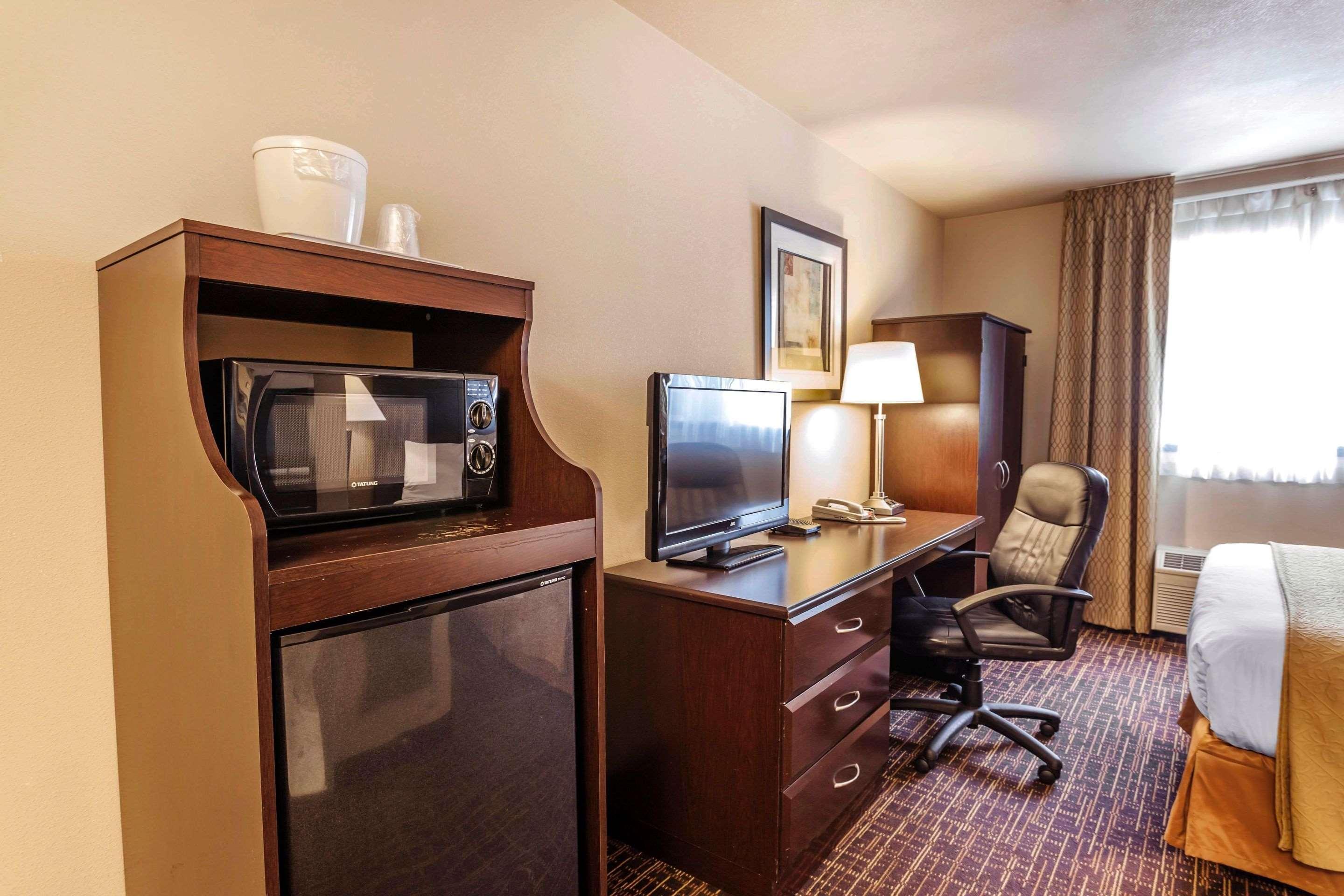 Quality Inn Арлингтон Экстерьер фото
